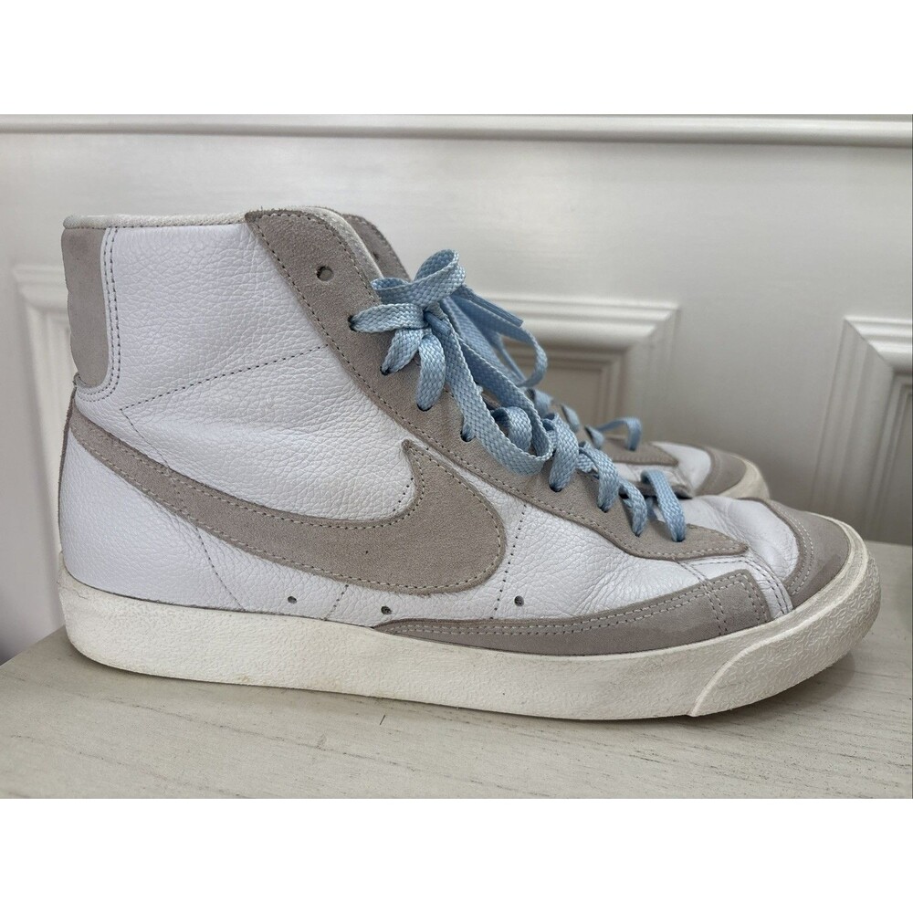 Nike Blazer Mid ’77 PRM “Certified Fresh” – Grey Fog/White/Light Blue – Sz 10.5
